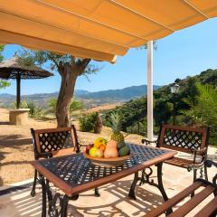 Private detached chalet with OPTIONAL private jacuzzi Mi Dushi