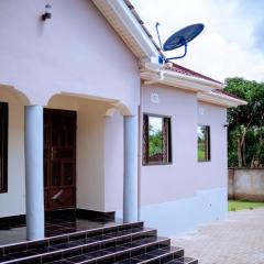 Njiro Pazuri Home