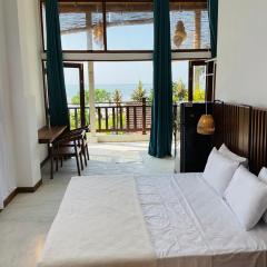 Ocean Air Guesthouse and Villa Weligama - MINUTE TO WAVES