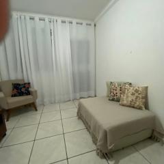 Apartamento inteiro 02 quartos, no térreo - hospeda confortavelmente até 6 pessoas - Ipatinga -MG
