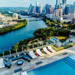 Rainey St Luxury Condo Balcony