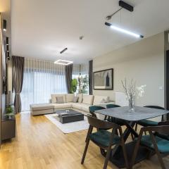Urban Oasis 16th Floor Penthouse, City center, Free private parking