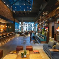 Moxy NYC Downtown