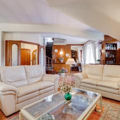 Timeless elegance - Wide Penthouse in Boiserie