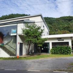 Toechon Cheonjinam Pension