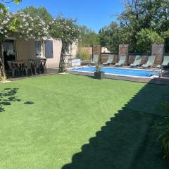 Villa 200m2, 3 suites, patio avec salle jeux, 1 piscine CHAUFFE DE DEBUT AVRIL A FIN OCTOBRE