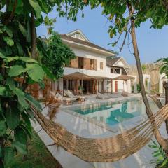 Private Pool, 8-Bedroom, Old Town, Entire Estate - TANPURI Watket - Prime Location