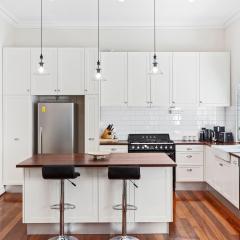 Hyde & Seek Parkside Family Stay