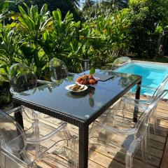 Natura OM Teahupoo surf lodge