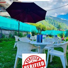 Hotel Outtown Manali - #near mall road #premium rooms #parking #lift #open terrace #cafe #guest preferred