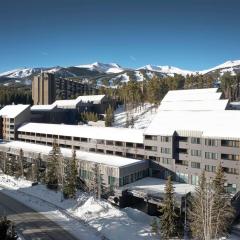 Hotel Alpenrock Breckenridge, Curio Collection by Hilton