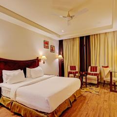 Hotel Green Tela Plaza Near IGI Airport Delhi