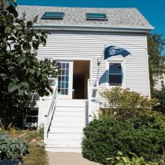 A Peaceful Oasis on Munjoy Hill - 4br2ba House & Parking