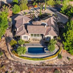 Cleveland Vista by AvantStay Pool Hot Tub Fire Pit Panoramic Views