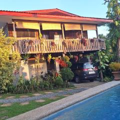 Casas de Ruumar Bed and Breakfast-Bar-Two rooms for family available