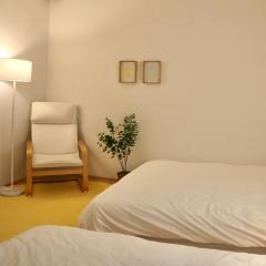 Slow Stay, #SK Hynix#5 minutes to Chungnam National University#10 minutes to Terminal#Hotel Bedding