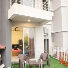Ivy Bliss Studio with Private Pool, B 05, Karjat