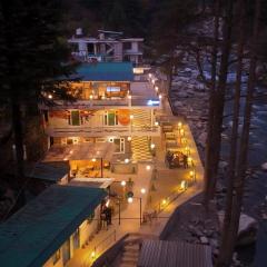 The Trippy Tribe Riverside Hostel Kasol