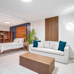 Redamo Suites