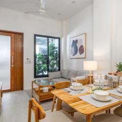 4BR Walk to Chinatown, MRT Luggage Dropoff