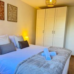 Dream Life in Paris by Dream Apartments