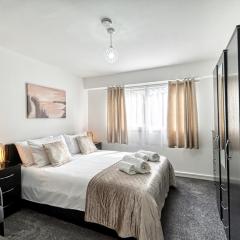 Central Nottingham 3 bed house with Driveway