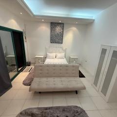 Dubai Jumeirah Fully Furnished Studio With Private Bathroom