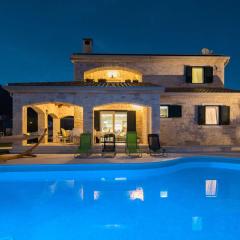 Villa Stonegate Estate - Bonus, dvije vile jedna cijena!