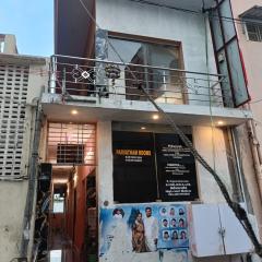 Parvatham Rooms