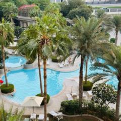 Brown Stone - Palazzo Versace Waterfront View