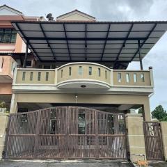 7 Rooms Budget 3 Tingkat USM Gelugor Georgetown