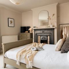 Morleys Rooms - Located in the heart of Hurstpierpoint by Huluki Sussex Stays