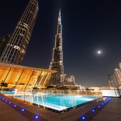 Boutique Apartment with Infinity Pool Burj Khalifa View, Near Dubai Mall and Opera House