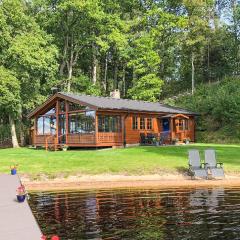 2 Bedroom Stunning Home In Värnamo