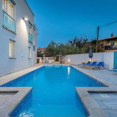 Beautiful Home In Umag With Wifi