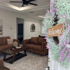 Carroll Estates 3 Bedroom Apartment Retreat