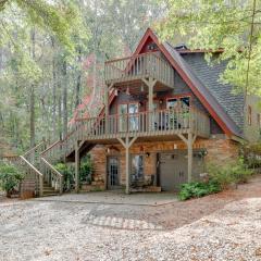 Peaceful Paradise Cabin Farmhouse with Huge Hot Tub
