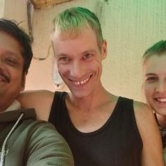 Green Homestay Kolkata - Attach Bath - Paid common Kitchen