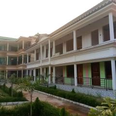 Kanchenjunga View Mansions By StayApart