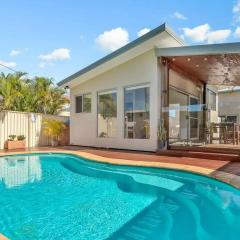 Cutts Cottage - Modern retreat with private pool