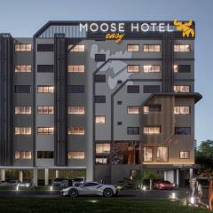 Moose EASY Hotel