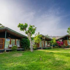 Etenna Beach Bungalows