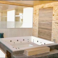 Lujo y confort en Tarija con Jacuzzi y Sauna