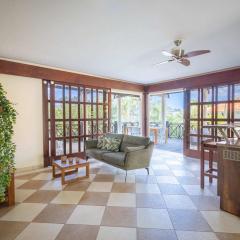 Elegant Getaway for Couples & Friends at Blue Bay