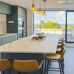 Pass the Keys The View in Moelfre for 8 people with sea views