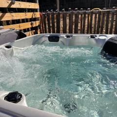 Hot Tub Garden & Great Wall Villa