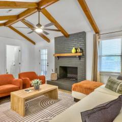 The Caspian large family house with private pool in Summerville
