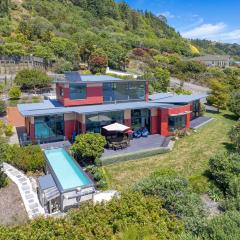 Pohutukawa House
