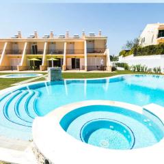 Apartment Filipa III - Beachfront with Jacuzzi