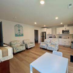 Beautiful lakeside fully furnished rental